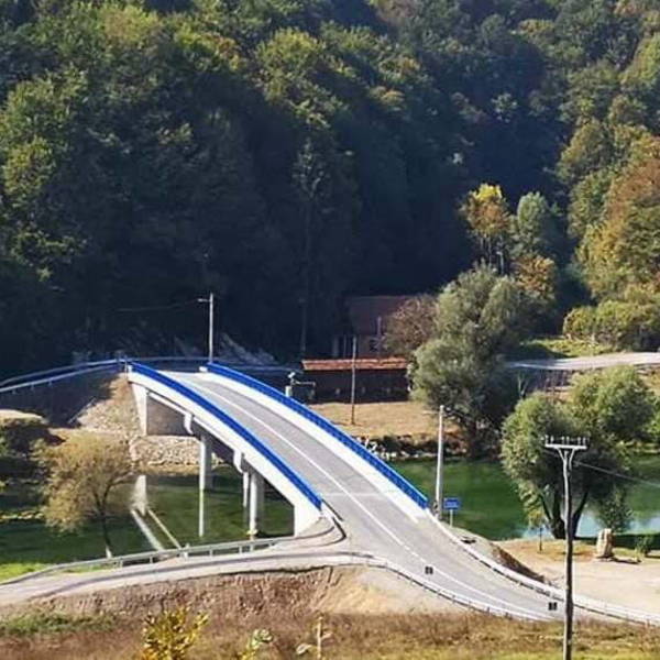 Veljun most korana