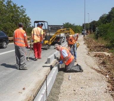 PAZIN: Gradnja nogostupa uz državne ceste D48 i D64