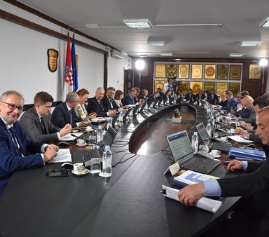 Vlada RH: Usvojen zaključak o postupku realizacije Projekta rekonstrukcije križanja državnih cesta DC8 i DC512 te županijske ceste ŽC6197 u Gradu Makarskoj