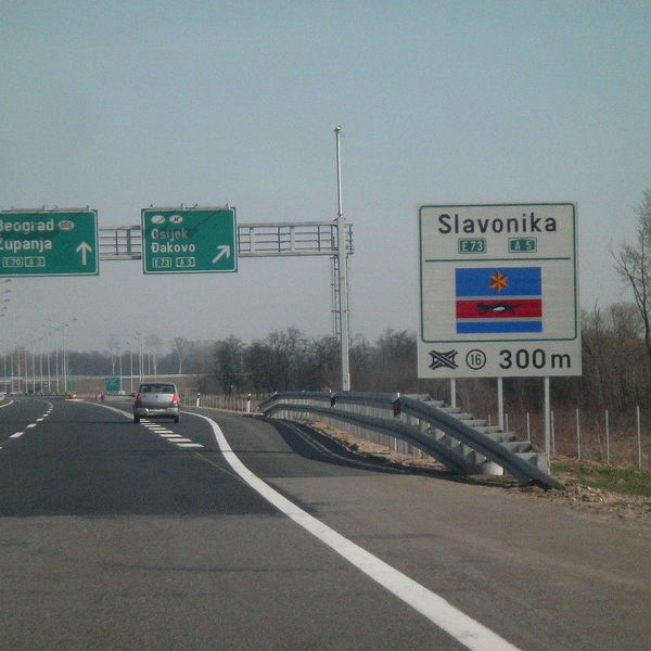 1200px autocesta a5 hrvatska 001